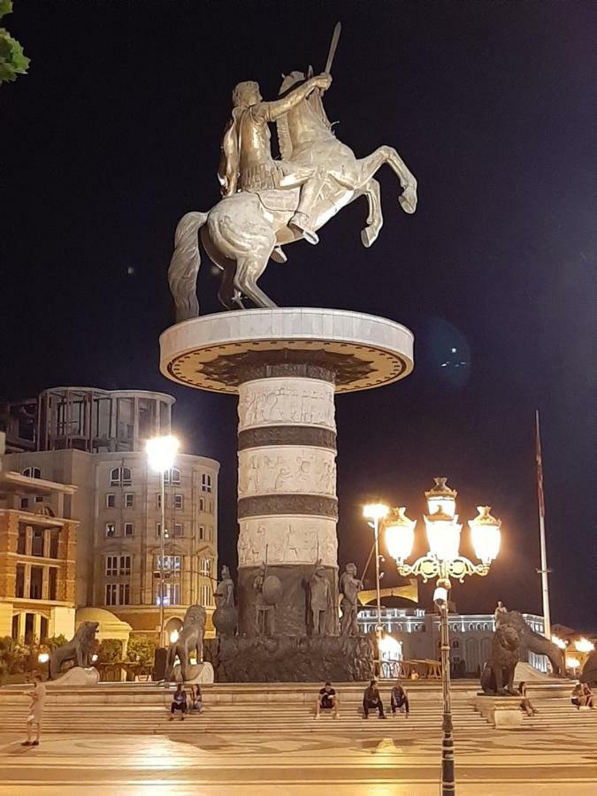 Square Exclusive Apartment 3N Üsküp Dış mekan fotoğraf