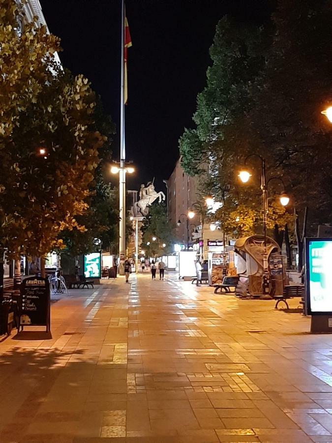 Square Exclusive Apartment 3N Üsküp Dış mekan fotoğraf